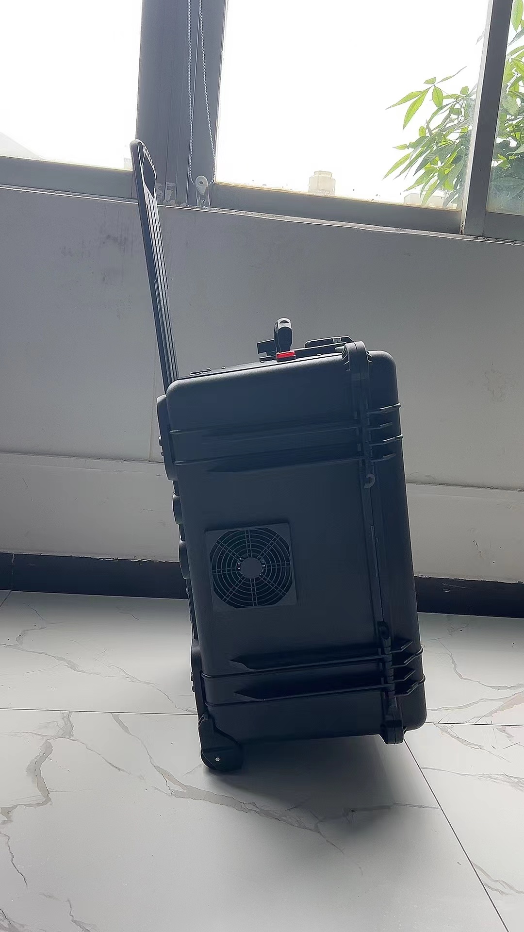 昔阳手拉箱型移动通信干扰器